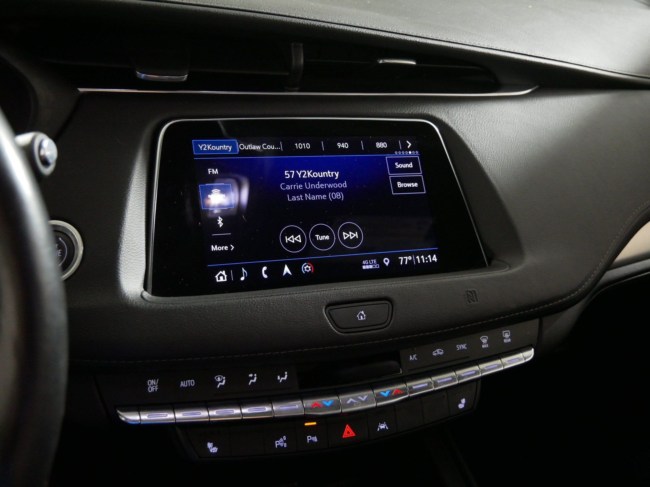 Certified 2019 Cadillac XT4 Premium Luxury w/ Technology Package AWD/4WD image 22