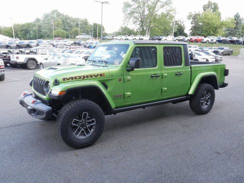 New 2025 Jeep Gladiator Mojave w/ Convenience Group image 9