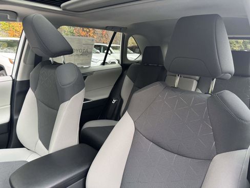 New 2025 Toyota RAV4 XLE image 20