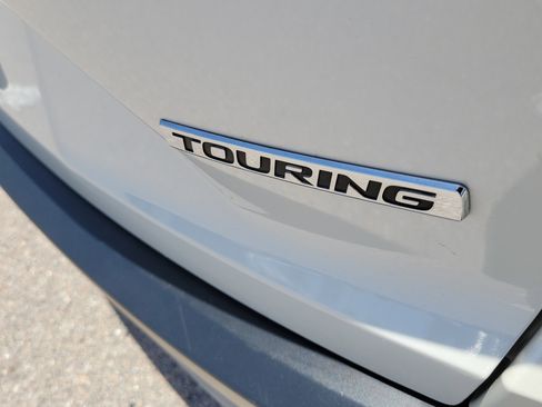 Used 2017 Honda CR-V Touring image 7