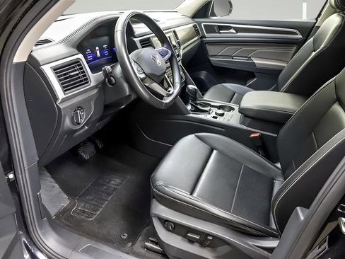Used 2023 Volkswagen Atlas SE image 9