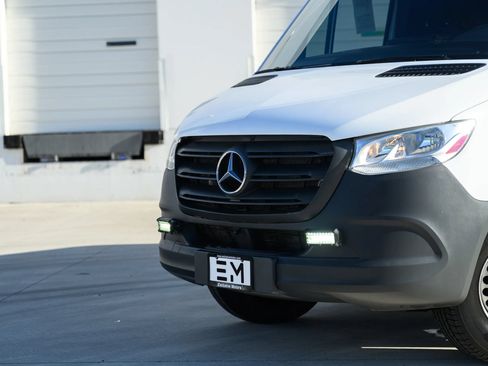 Used 2019 Mercedes-Benz Sprinter 170 image 56