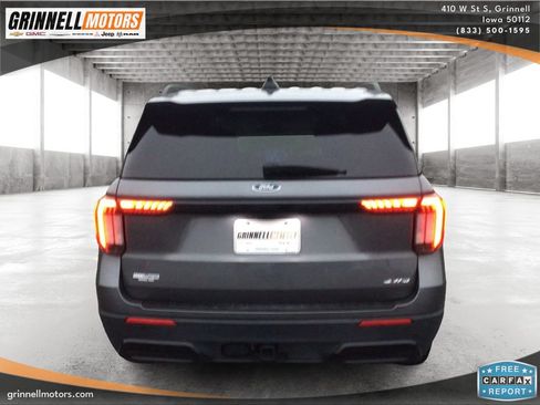 Used 2025 Ford Explorer ST-Line AWD/4WD image 6