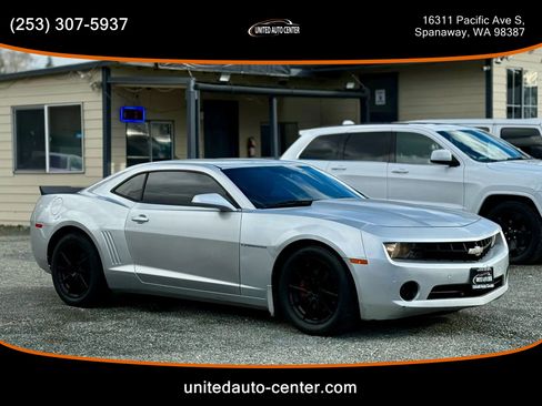 Used 2013 Chevrolet Camaro LS image 3