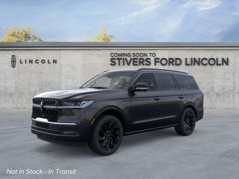 New 2026 Lincoln Navigator Reserve AWD/4WD image 2