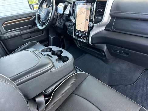 Used 2024 RAM 2500 Laramie AWD/4WD image 14