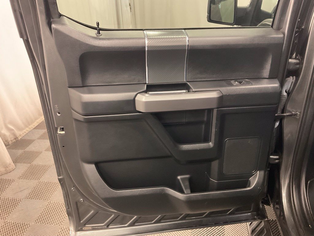 Used 2018 Ford F150 XLT w/ Equipment Group 302A Luxury AWD/4WD image 22