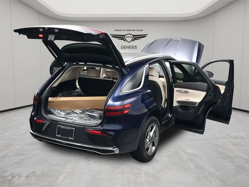 New 2026 Genesis GV70 2.5T Select AWD/4WD image 19