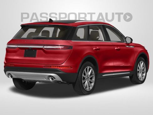 Used 2022 Lincoln Corsair AWD w/ Premium Package image 2