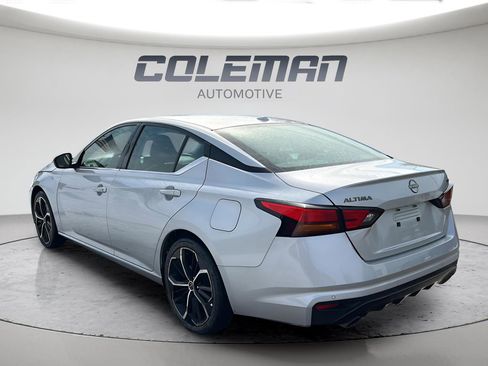 Used 2024 Nissan Altima 2.5 SR FWD image 4
