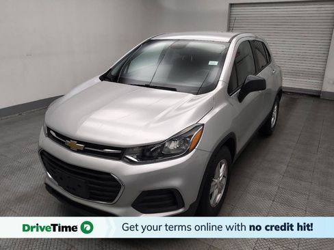 Used 2020 Chevrolet Trax LS w/ Tint and Cruise Package FWD image 1