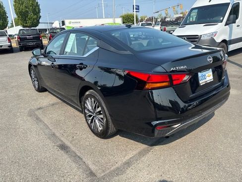Used 2026 Nissan Altima 2.5 SV AWD/4WD image 3