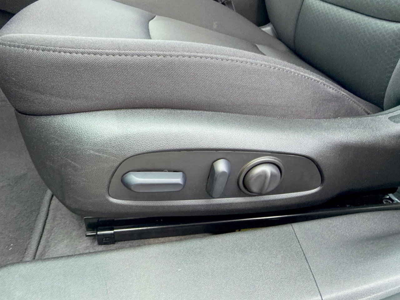 Certified 2025 Chevrolet Malibu RS FWD image 16