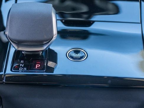 New 2025 Land Rover Range Rover Sport Autobiography image 18