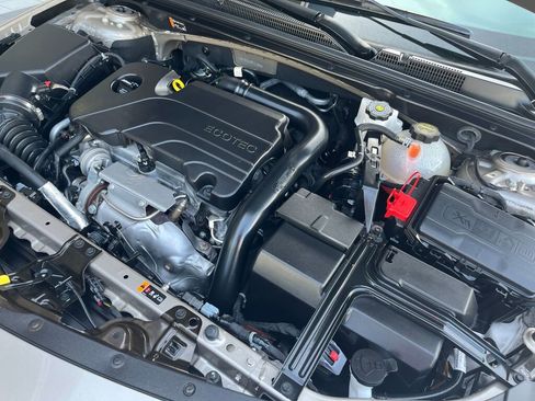 Used 2024 Chevrolet Malibu RS FWD image 32