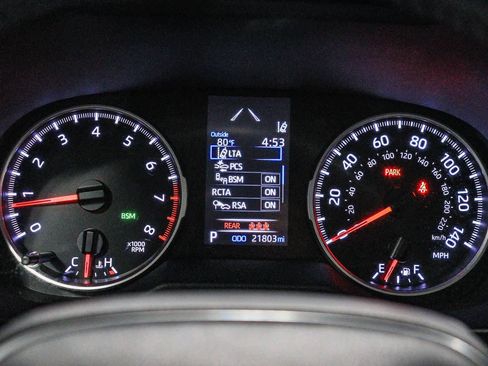 Used 2022 Toyota RAV4 XLE Premium FWD image 26