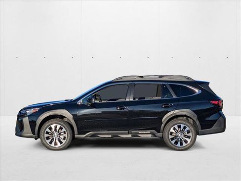 Used 2025 Subaru Outback Limited image 5