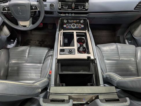 Used 2021 Lincoln Navigator L Black Label w/ Cargo Convenience Package AWD/4WD image 21