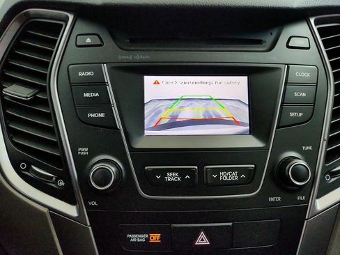 Used 2016 Hyundai Santa Fe SE AWD/4WD image 18