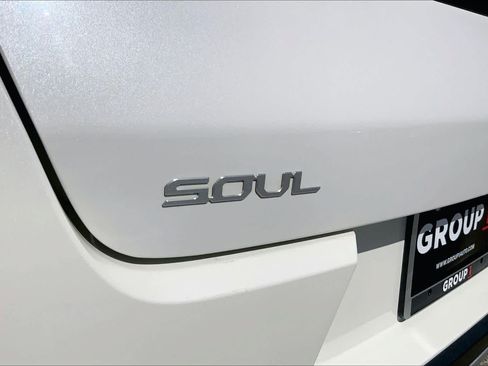 Used 2024 Kia Soul LX w/ Option Group 015 FWD image 29