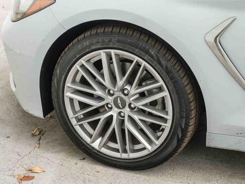 Used 2020 Genesis G70 2.0T RWD image 11