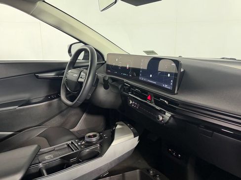 Used 2025 Kia EV6 Light RWD image 30