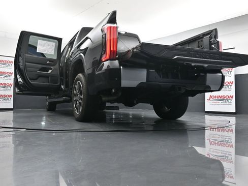 Used 2023 Toyota Tundra Limited AWD/4WD image 49