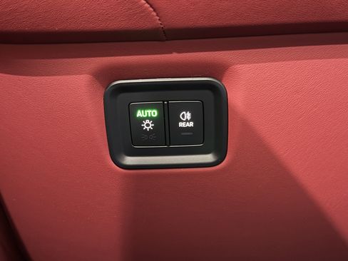 New 2026 Porsche Cayenne image 49