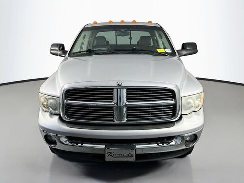 Used 2005 Dodge Ram 3500 Truck SLT AWD/4WD image 2