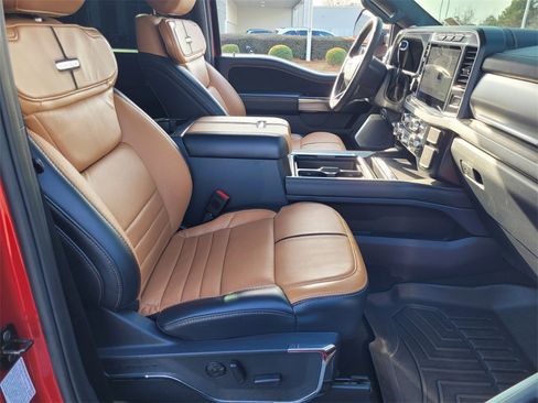 Used 2024 Ford F250 Platinum image 16