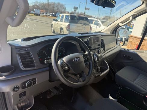 Used 2024 Ford Transit 250 Low Roof w/ Exterior Upgrade Package image 4