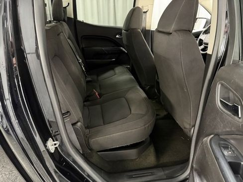 Used 2016 Chevrolet Colorado LT w/ LT Convenience Package image 8