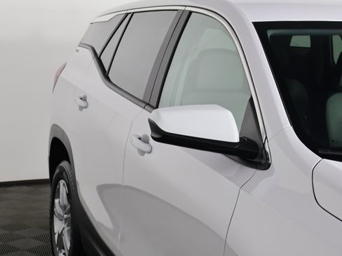 Used 2024 GMC Terrain SLE image 14