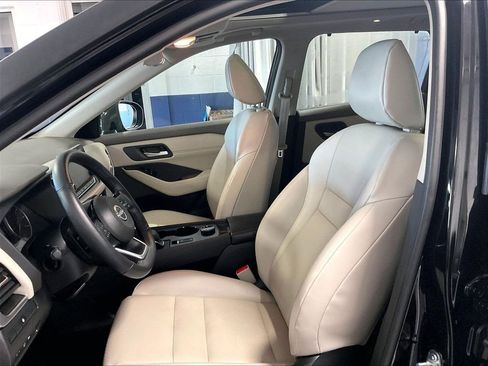 Certified 2023 Nissan Rogue SV w/ SV Premium B Package AWD/4WD image 10