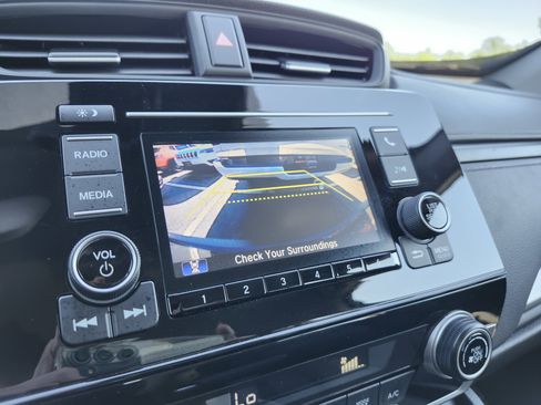 Used 2021 Honda CR-V LX image 2