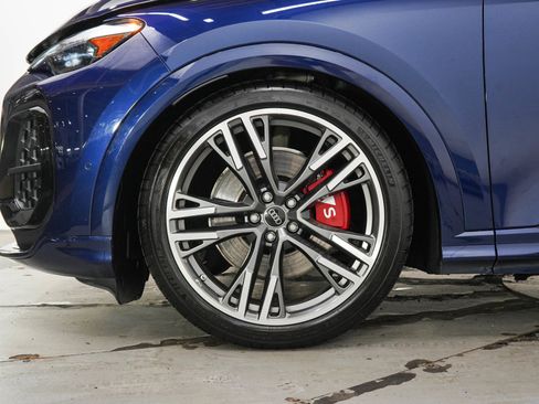 Used 2025 Audi SQ5 Premium Plus AWD/4WD image 29