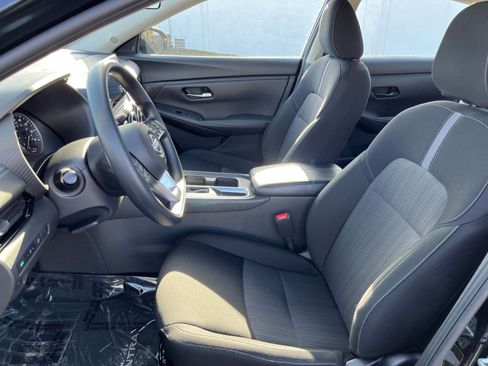 Used 2025 Nissan Sentra SV image 34