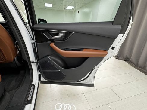 Used 2022 Audi Q7 3.0T Premium Plus w/ Premium Plus Package image 16