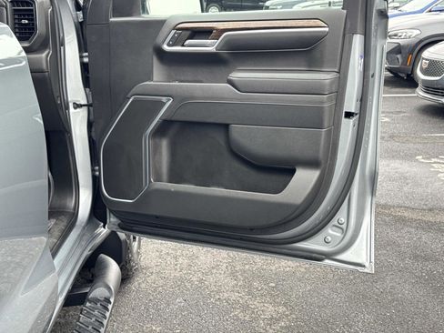 Used 2023 GMC Sierra 1500 Elevation image 13