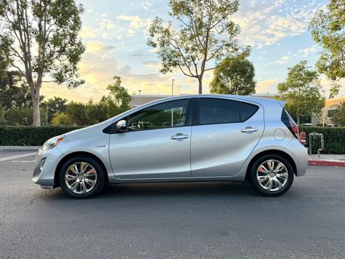 Used 2015 Toyota Prius C Two FWD image 7