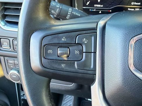 Used 2024 GMC Yukon SLT image 36