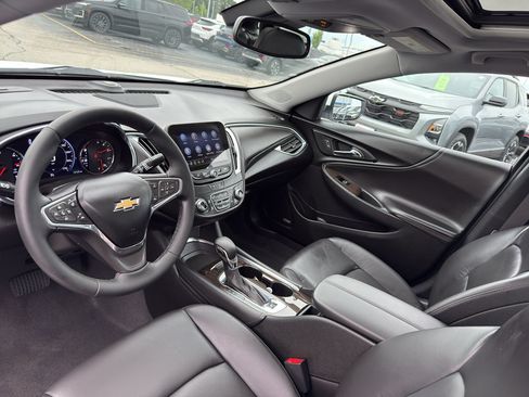 Used 2023 Chevrolet Malibu LT w/ Sport Edition FWD image 25