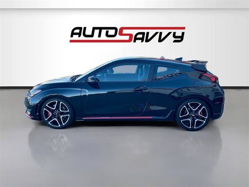 Used 2022 Hyundai Veloster N image 4