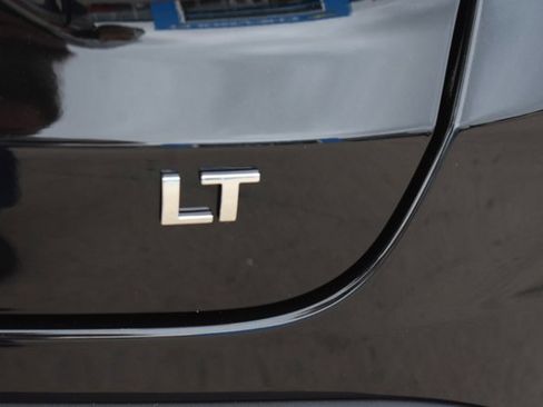 New 2026 Chevrolet Trax LT w/ Sunroof Package image 8