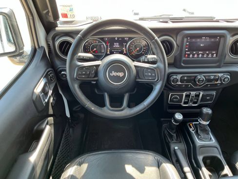 Used 2018 Jeep Wrangler Unlimited Sport S AWD/4WD image 11