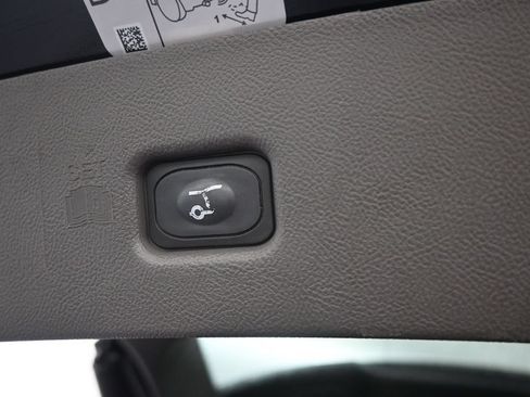 Used 2020 Lincoln Nautilus Reserve AWD/4WD image 19