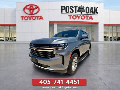 Used 2021 Chevrolet Tahoe LT w/ Luxury Package RWD image 2