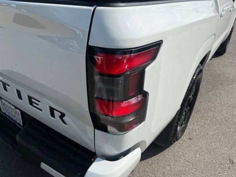 Used 2026 Nissan Frontier SV w/ SV Convenience Package RWD image 44