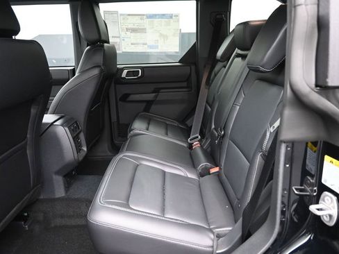 New 2026 Ford Bronco Outer Banks AWD/4WD image 26