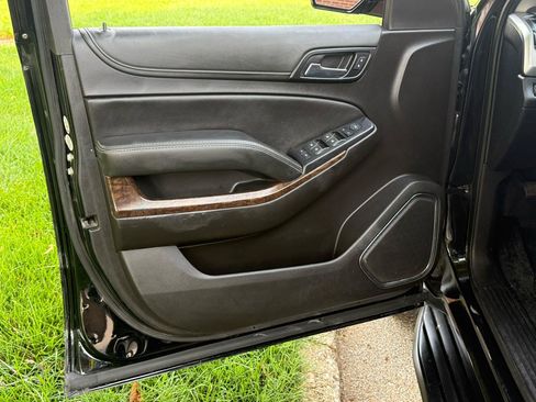 Used 2020 Chevrolet Tahoe 2WD image 27